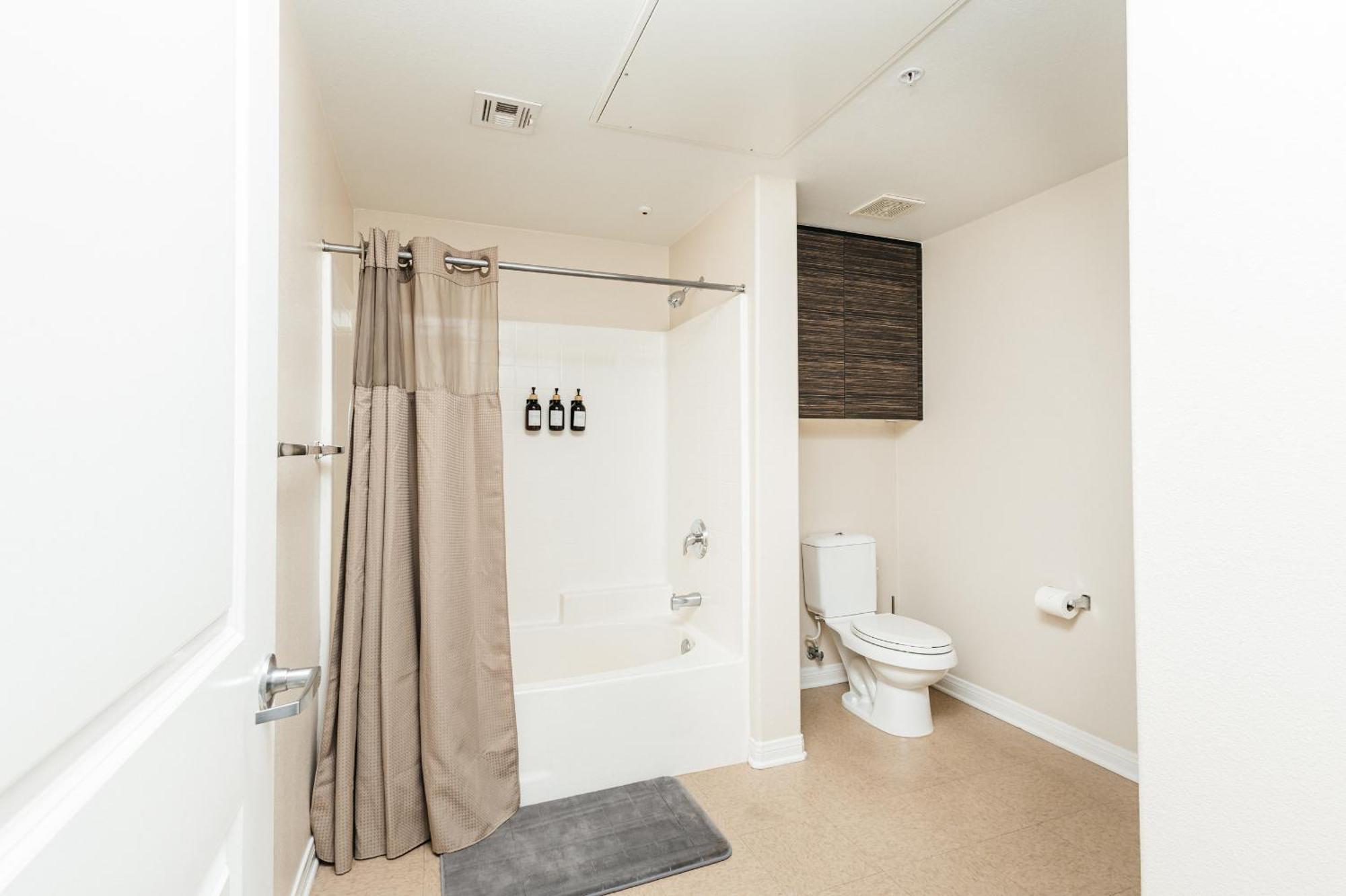 Appartement Luxury One Bedroom Minutes From The Grove *